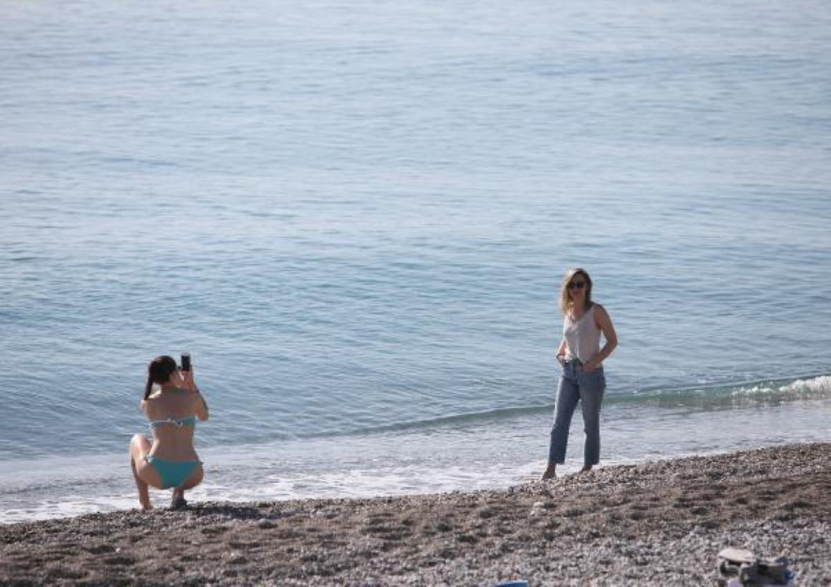 yerleşik turistler sahilde 3 2a8a5