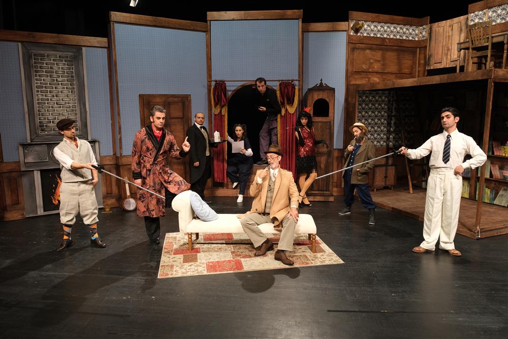 yoldan çıkan oyun tiyatro 5 9f5aa