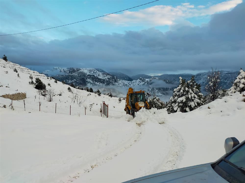 yollarda kaldı 2 ce287