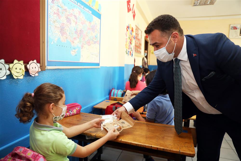 yücel başkan okulda 7 389618624913003840 47b49