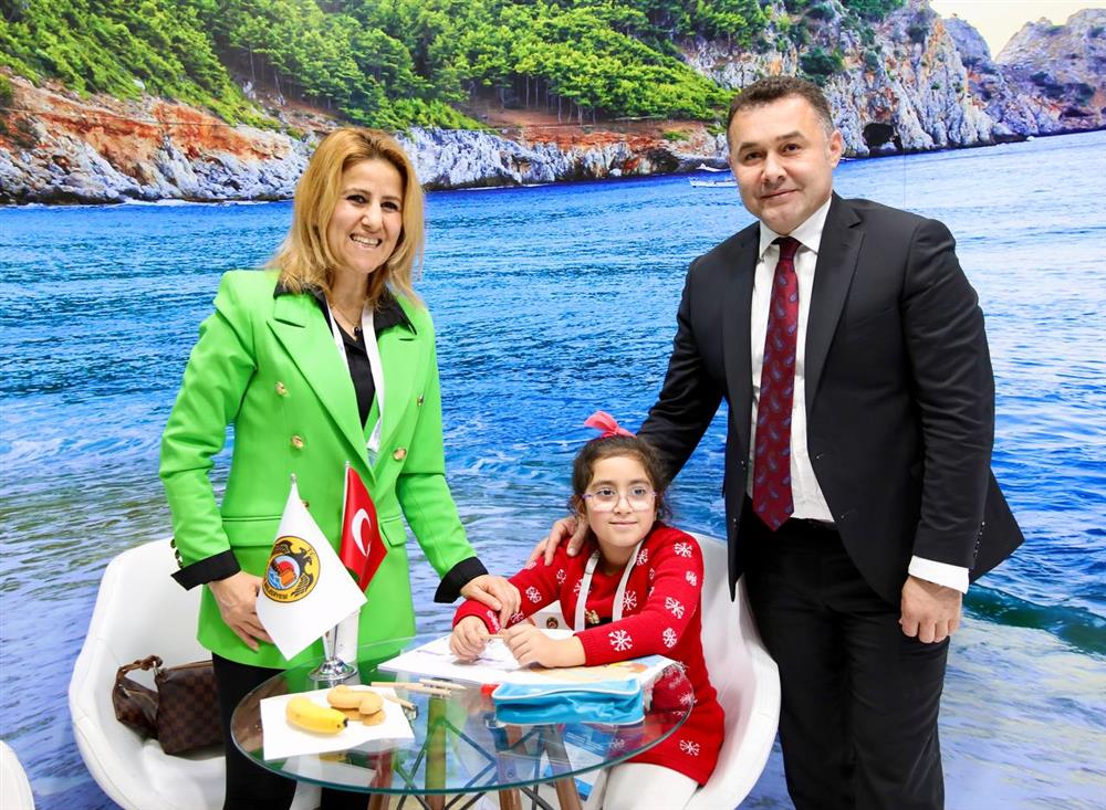 yücel istanbulda 2 ed235