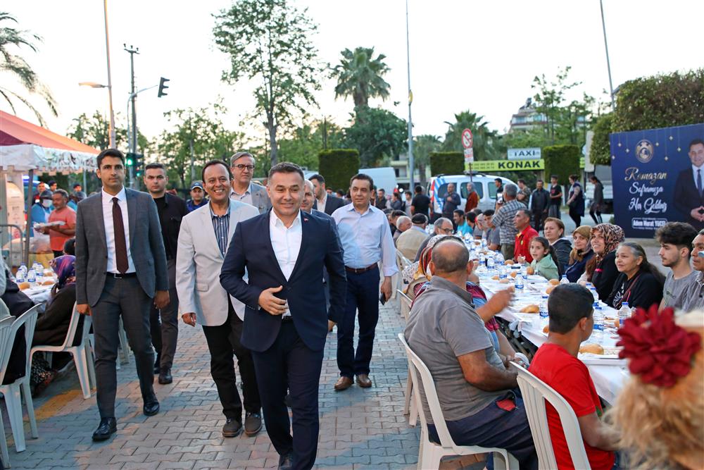 yücel konaklı iftar sofrasında 1 90e84