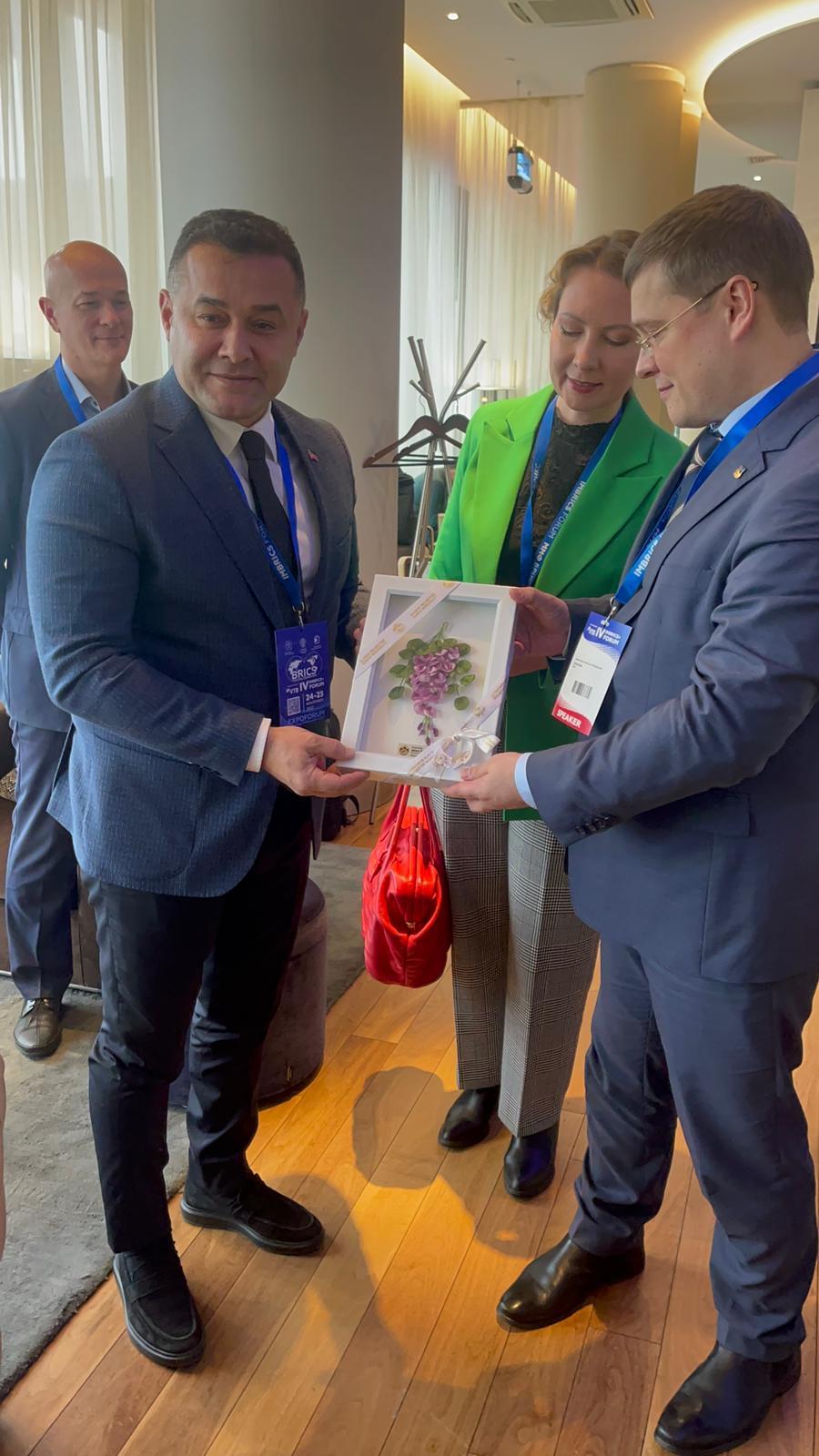 yücel rusyada 4 76fce