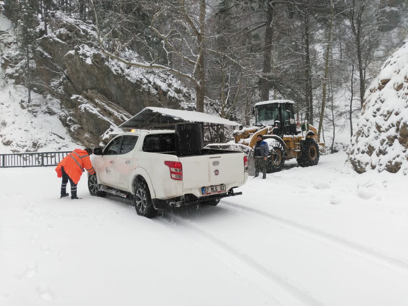 yıne yollarda 1 8e29a