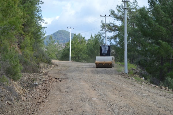 ÇAMLICA YOLU 3 89164672 221353539007303 4894863060612677632 n d3047