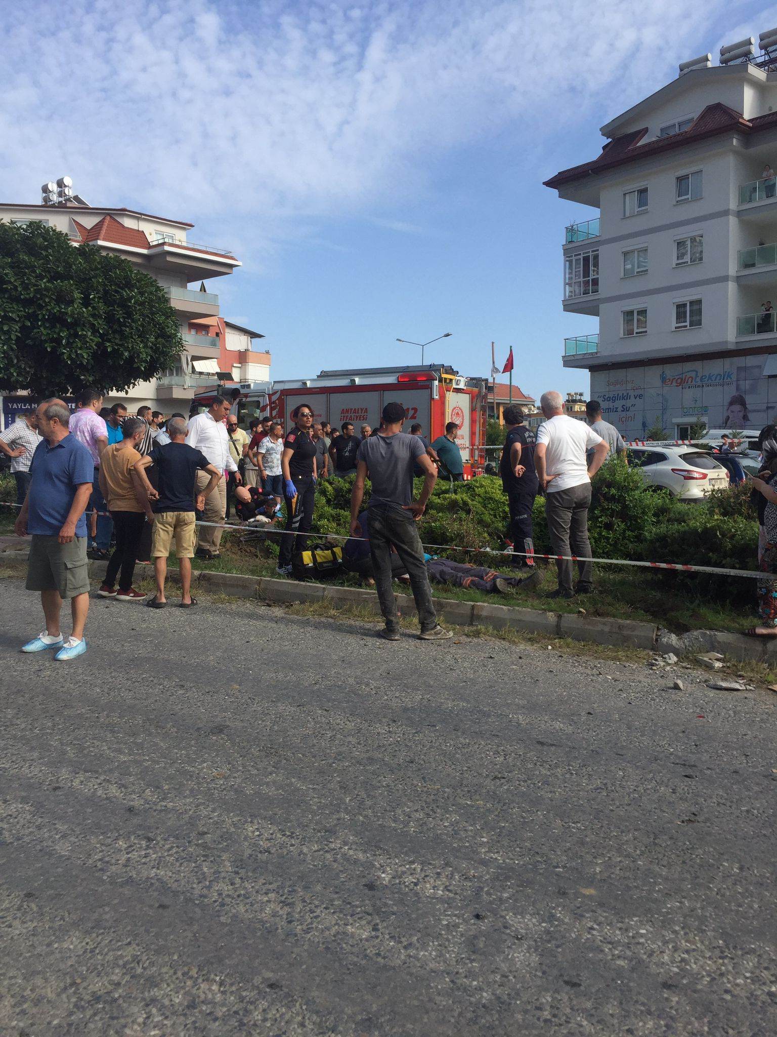 ÇÖP KAMYONU DEVRİLDİ 4 54851