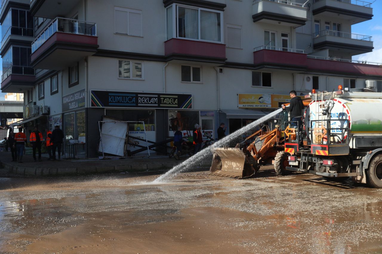 çamur izleri 3 0a711