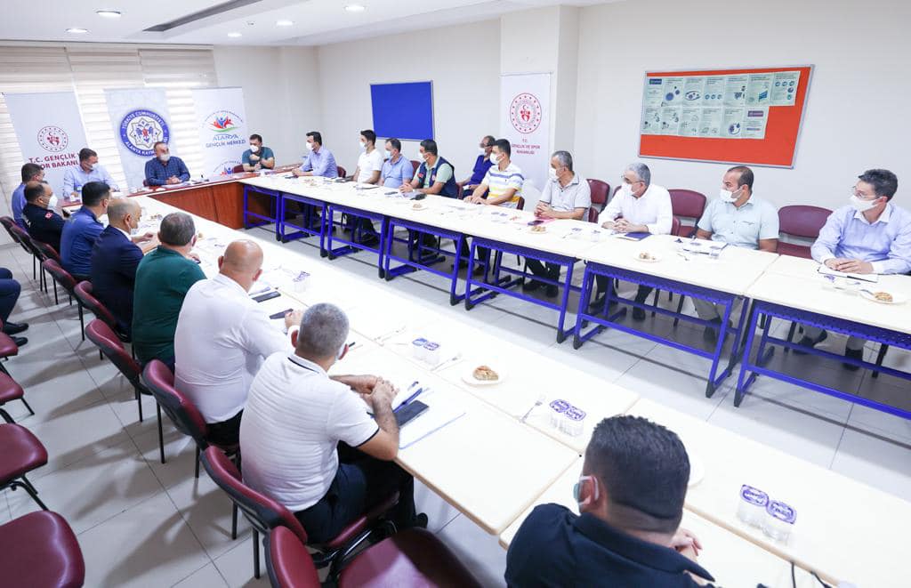 çavuşoğlu alanyada 3 76783