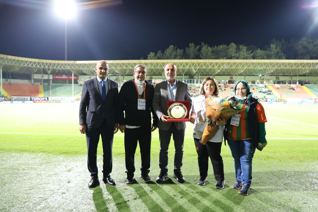 çavuşoğlu ve plaket 2 0653f