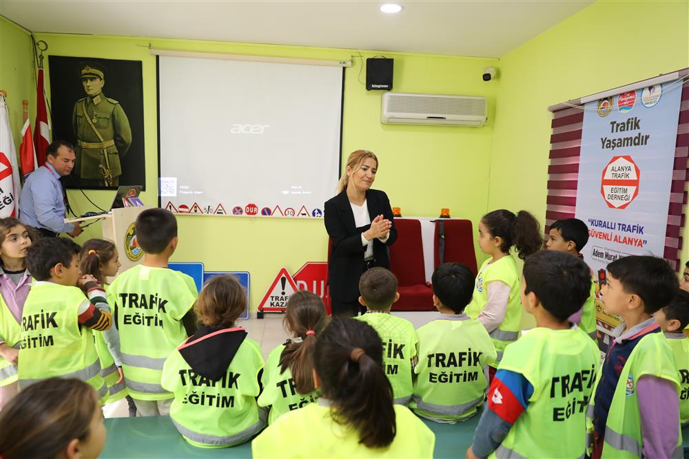 çocuklara trafik eğitimi 3 708307200138151520 58e1d