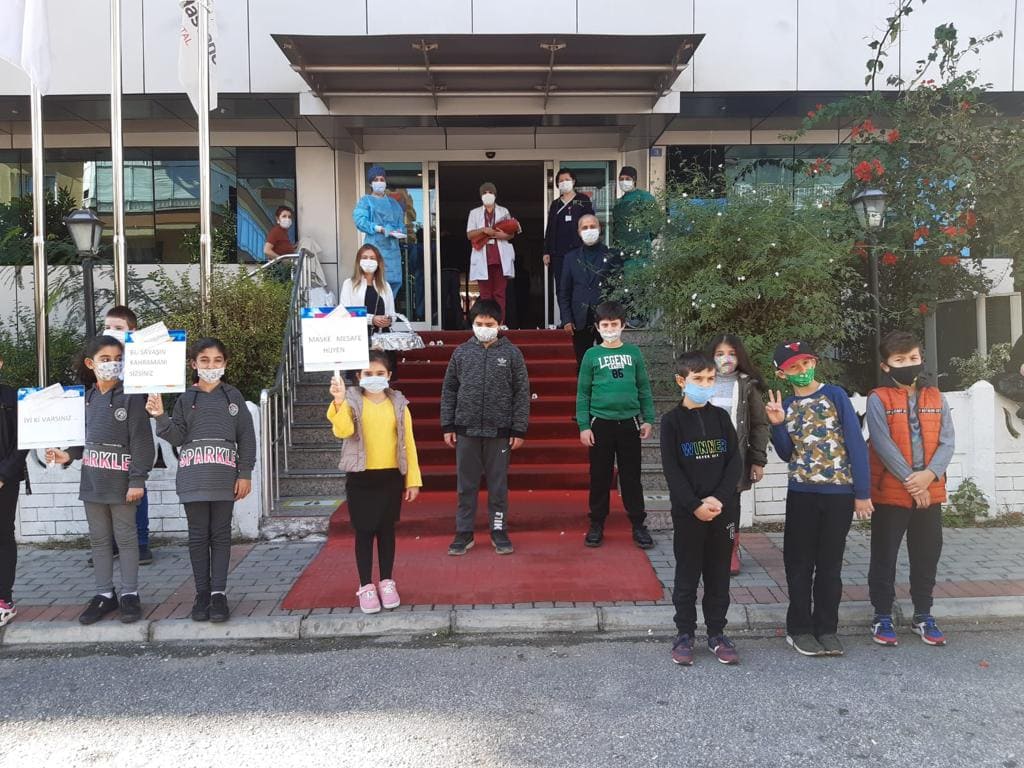 öğrnciler 2 131930946 250758639726337 4981008232597482227 n 54b7f