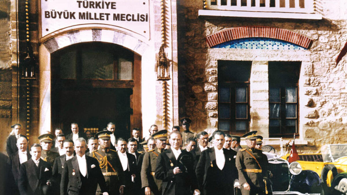 İLK MECLİS VE ATAMIZ 54f8d