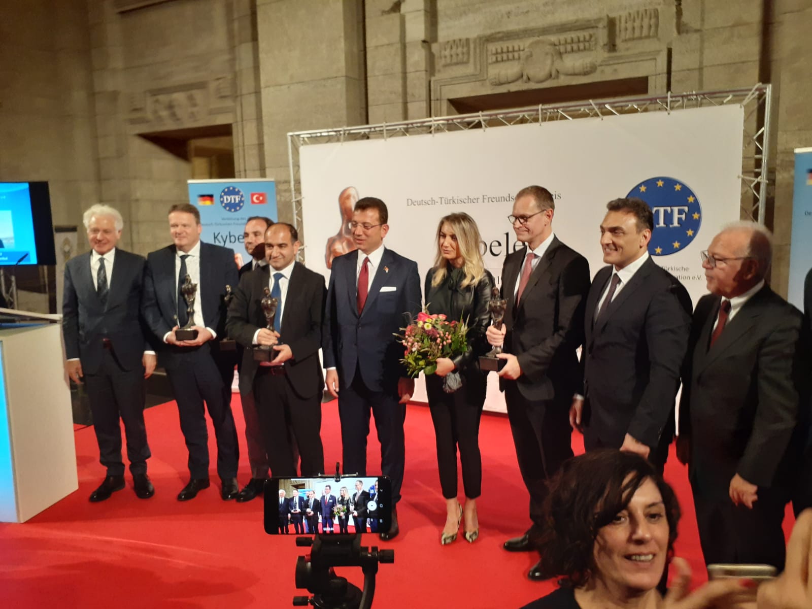 İMAMOĞLUNA ÖDÜL 4 1573243355 08112019 brln 3 6ad92