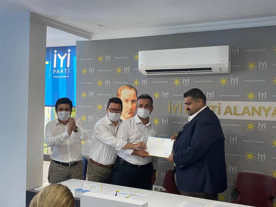 İYİ PARTİ MAHALLE BAŞKANLARI MAZBATA 1 122057252 2771383716522247 8290051800547463714 o 911b1