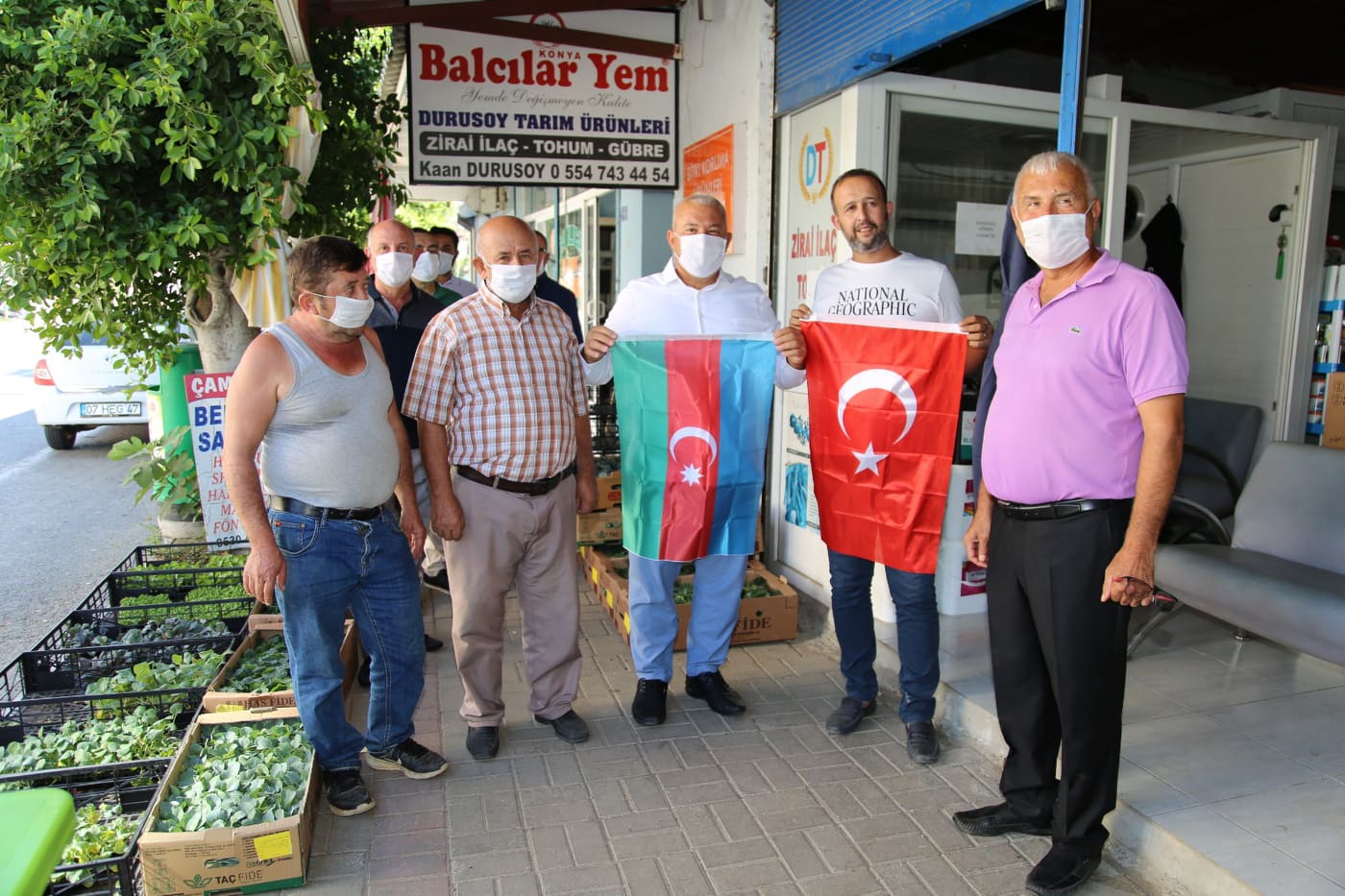 ŞAHİN BAYRAK DAĞITTI 3 120862150 349193249470263 2344766355586482082 n ce754