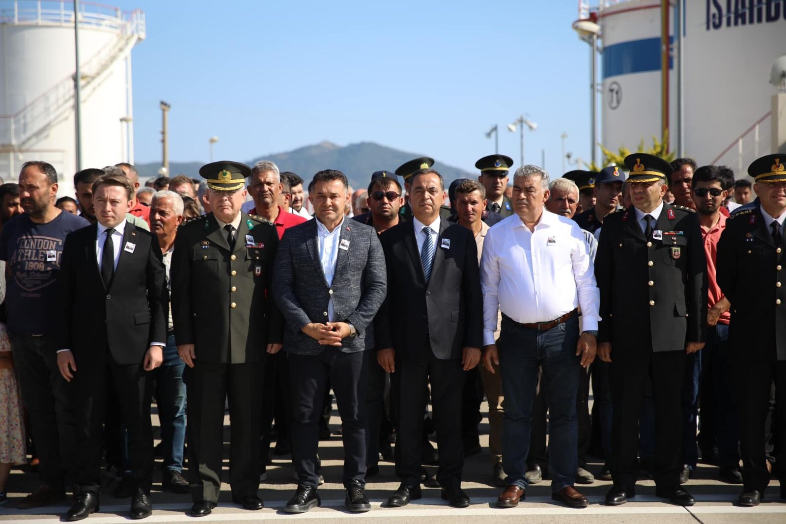 ŞEHİDİMİZ BABAOCAĞINDA 4 jpg 6e31b